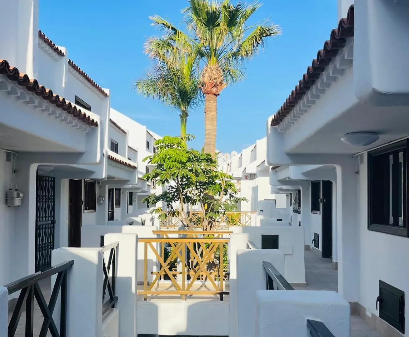 Duplex Michelle Parque Santiago I En Playa De Las Americas 0*, 美洲海滩